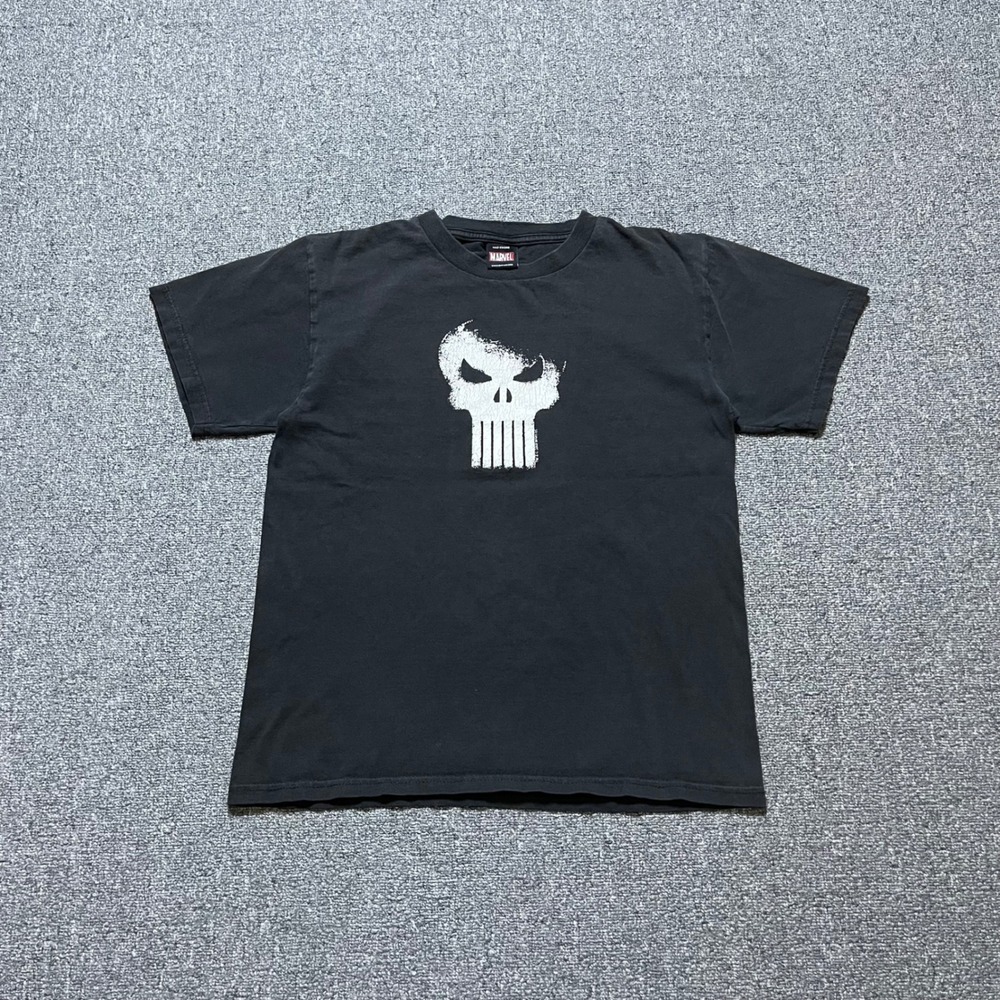 Vintage Marvel Punisher T Shirt Black Skull Graphic Mad Engine 2003 Y2K